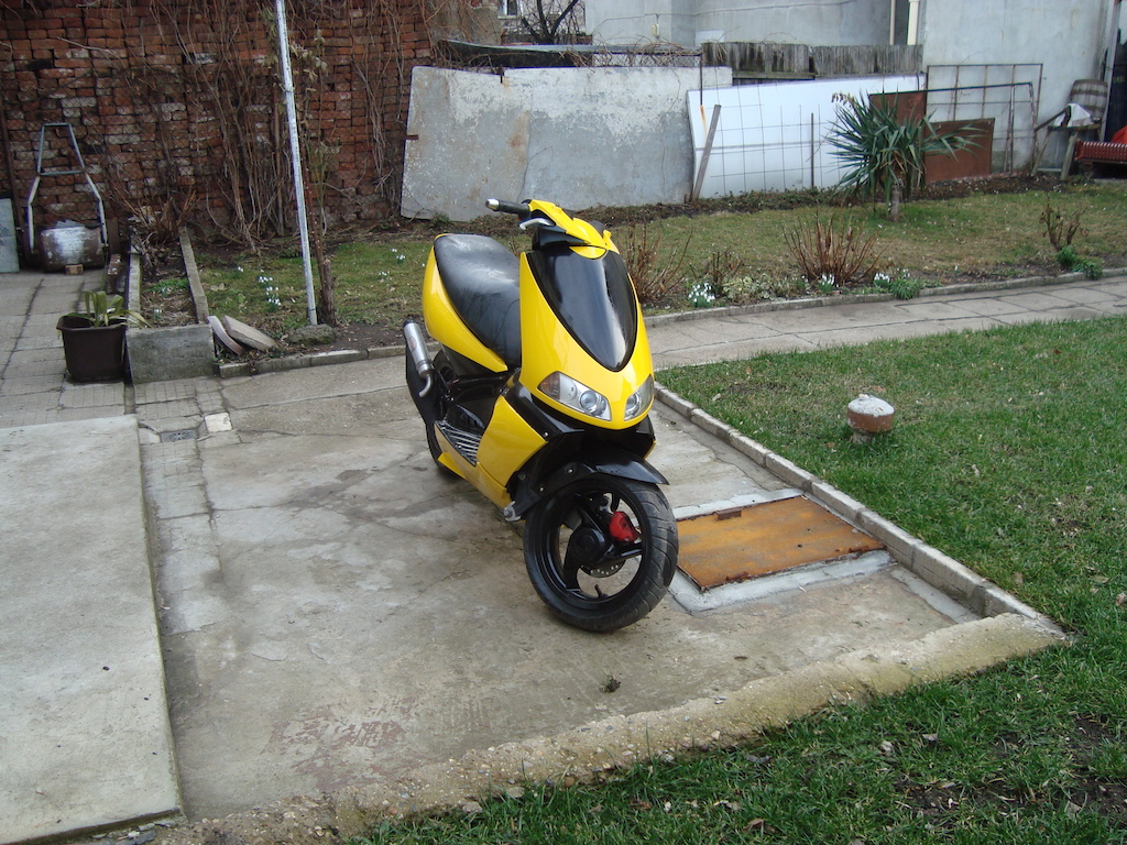 Aprilia Area 51