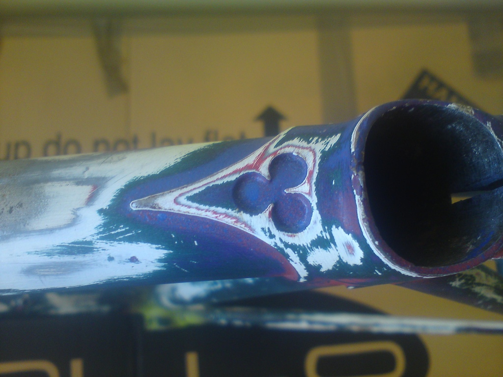 Frame details. Before painting. Thanks to Never-Stop for sorting me out with it.