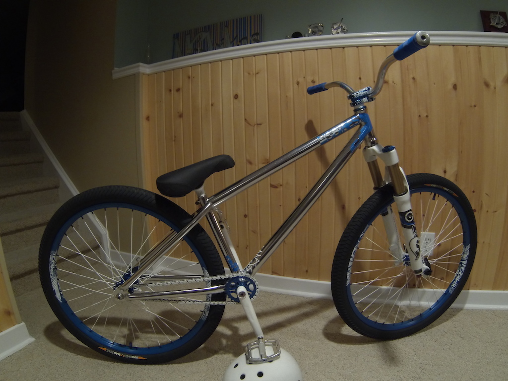 Suburban update thanks to Lama Cylces and NS Bikes 

2013 trailmaster 2 rims, 
2012 quark pro stem, proof bar 
Khe dirt tires!!