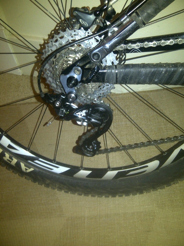 2012 Shimano XT 10sp long cage 100% Brand new derailed