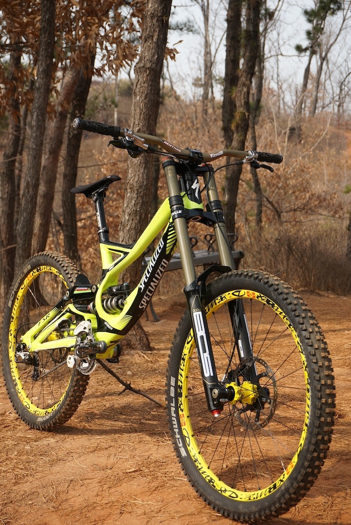 new..fork 
bos air 200mm