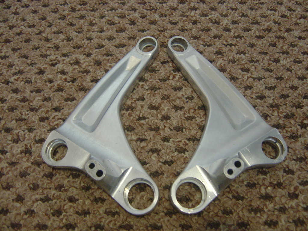 Specialized big hit linkage stripped ready for polishing and anodising.