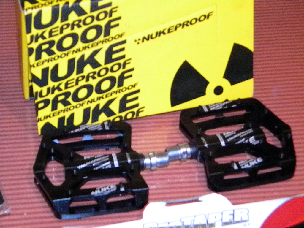 Nukeproof neutrons pedals 2013