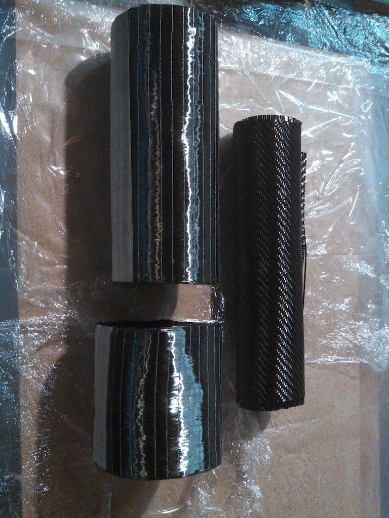 2 rolls of unidirectional carbon and one of weave.  most of the frame will be unidirectional fabric in varying angles.