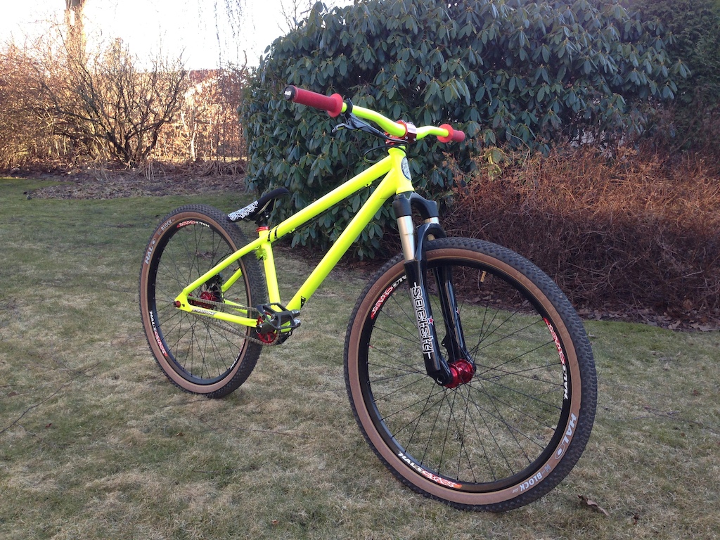 Identiti P66
Society xeno fork
Halo chaos wheelset
gusset components
straitline components