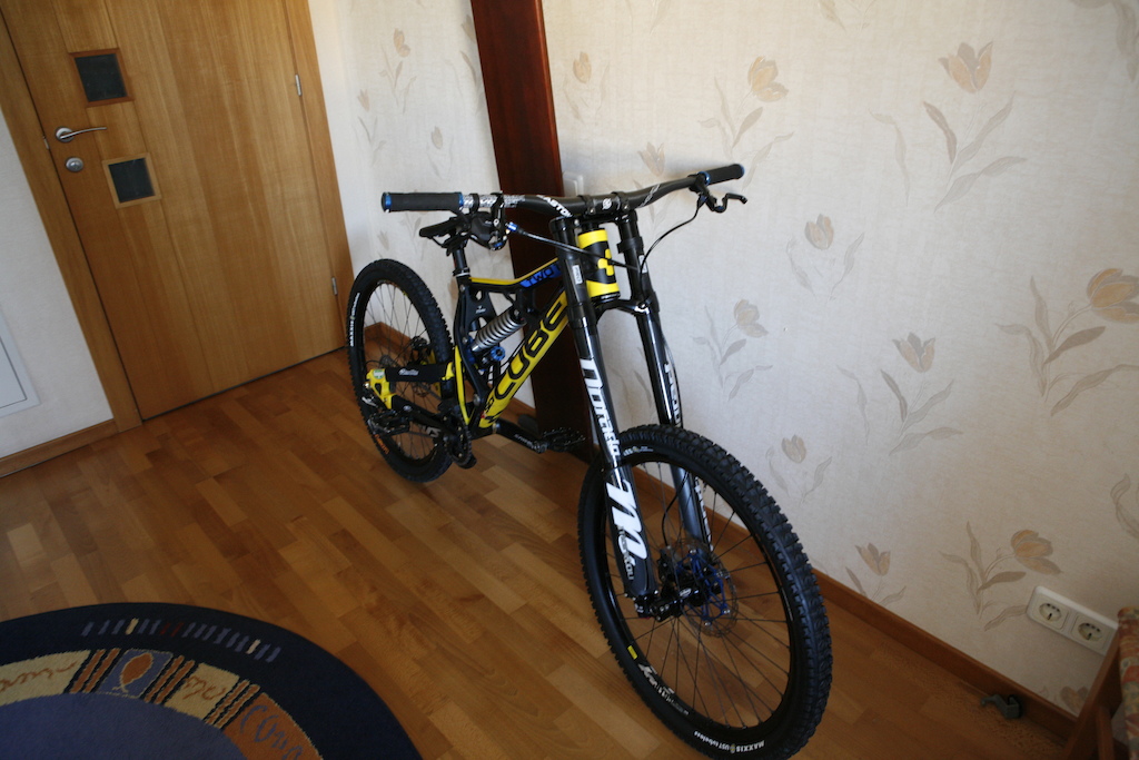 Cube Two 15
Weight:16,3 kg