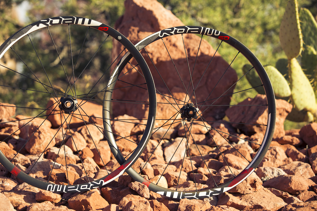 SRAM Debuts Wider Carbon and Aluminum Rimmed Wheelsets - Pinkbike
