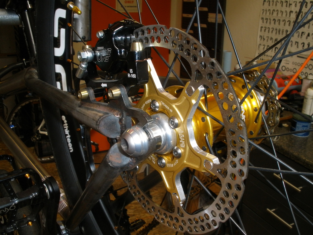 Some new bling for the Edit1. Gold 160mm Formula rotors straight from Italy.