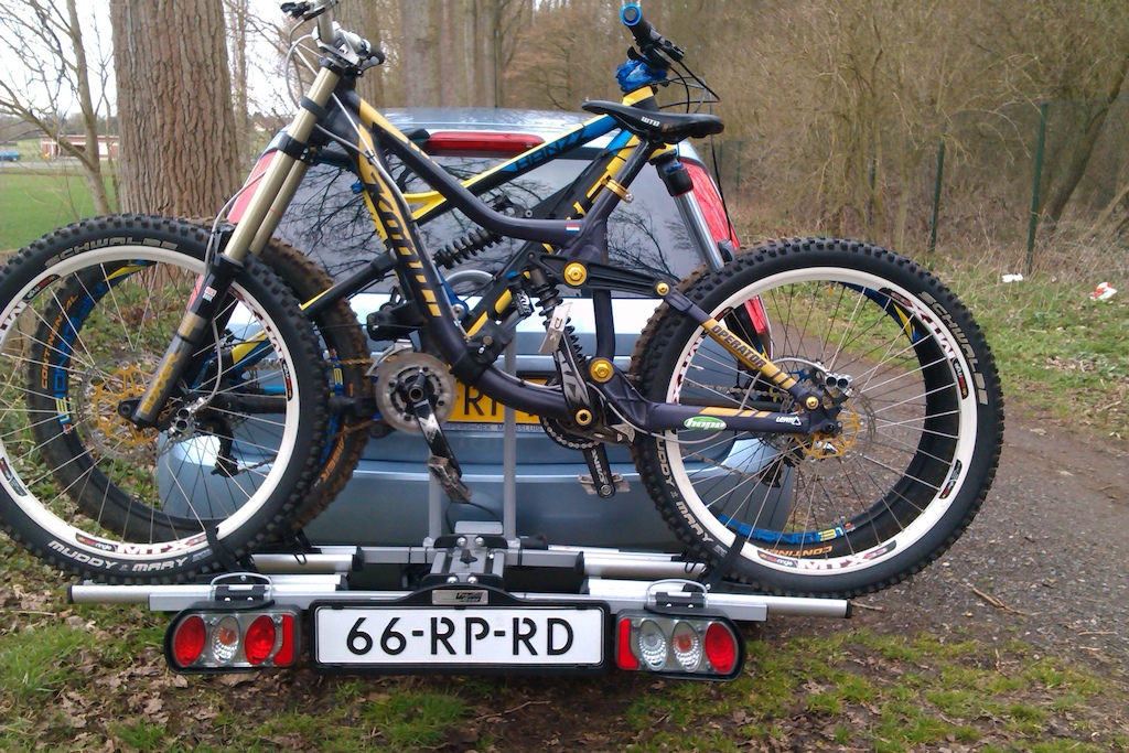 Bikes on the car!