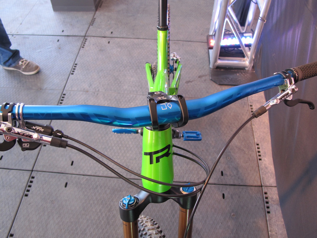 ANVL Mandrel Bar and Arc stem - Sea Otter Classic Day 1