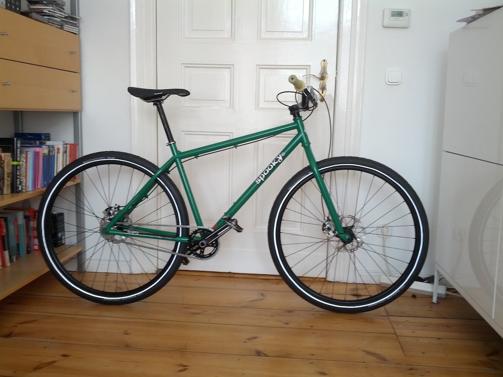 Spooky Metalhead Urban 29er Cruiser

Build list

2339	Spooky Metal Head Custom Cruiser 29er
1306	Spooky/FTW Accu Trax 29er, Schaft ungekürzt
88	Stolen Insider 2 integrated, inklusive Ahead Kralle
6	USE Alu 10mm (5mm 3g)
	
101	Renthal Kevlar, inklusive Lenkerendstopfen und Schrauben
385	Renthal Jump Bar 50mm rise
257	Thomson BMX 50mm
	
240	Selle Italia Flite Ti 1990
286	Thomson Elite 27,2
5	Tune Würger Skyline
	
673	Tune King, ZTR Crest, Sapim CX Ray, Sapim Polyax Nippel
787	Tune Singlespeeder D, ZTR Crest, Sapim CX Ray, Sapim Polyax Nippel
45	Schwalbe Plastik
320	Specialized 29 Turbo Tube
580	Schwalbe Marathon Supreme 2.0
544	Schwalbe Marathon Supreme 2.0
330	Shimano XT ohne Adapter
320	Shimano XT ohne Adapter
33	Shimano für 180mm
35	Shimano für 160mm
146	Shimano XT 180mm inkl. Schrauben
129	Shimano XT 160mm inkl. Schrauben
24	Tune ZFS Skyline
	
622	Race Face Turbine 175mm länge
89	Race Face Turbine 
335	Straitline AMP
52	E13 Guide Ring 36
405	KMC Z1X Inox ungekürzt
58	MKS CA-MX10
53	Singlspeedshop Spacer kit für Miche Ritzel
33	Miche 16t Ritzel
	
10626