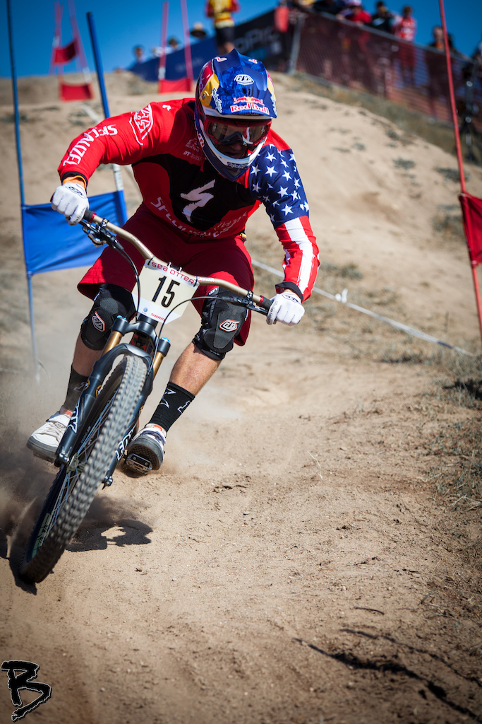 Aaron Gwin in the finals at Dual Slalom!