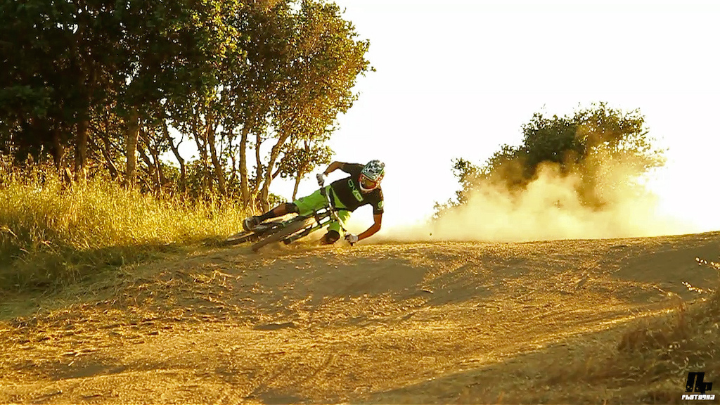 Bryson getting leaned and low on this out of control drift!