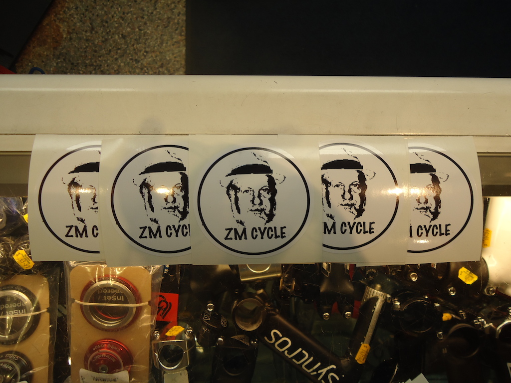 ZM Cycle's "African Pimp'n" Stickers now availible.

They are quite Pimp'n