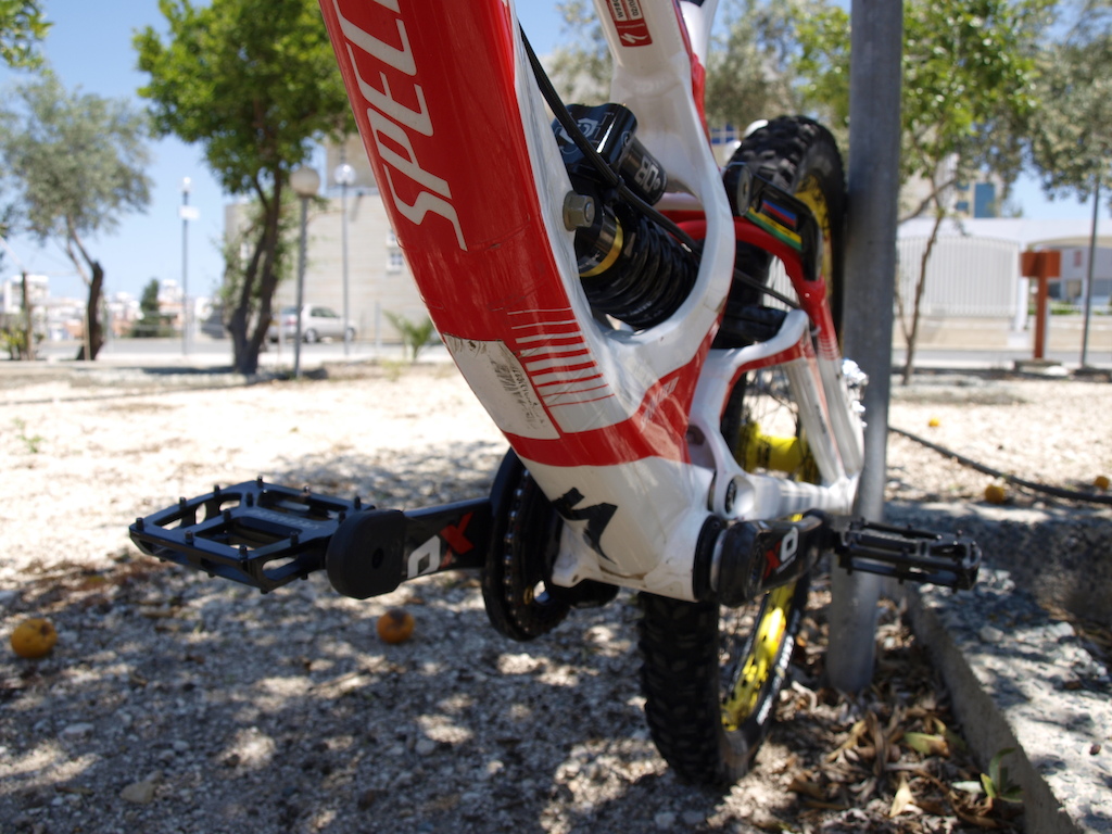 SPECIALIZED DEMO 8 II