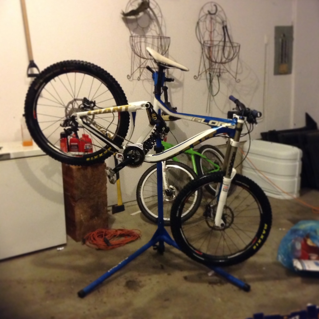 New 2012 giant glory 00 all clean ready for tomorrow's ride