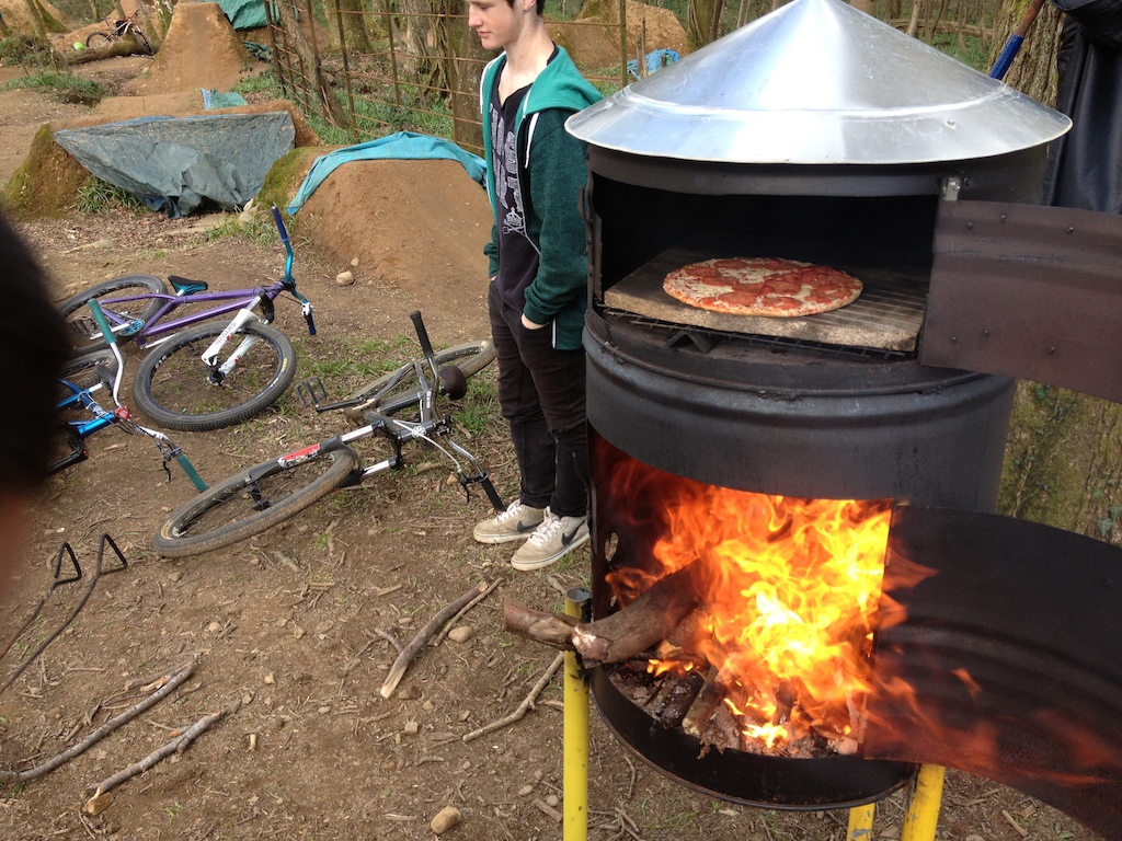 Pizza oven mk2!
