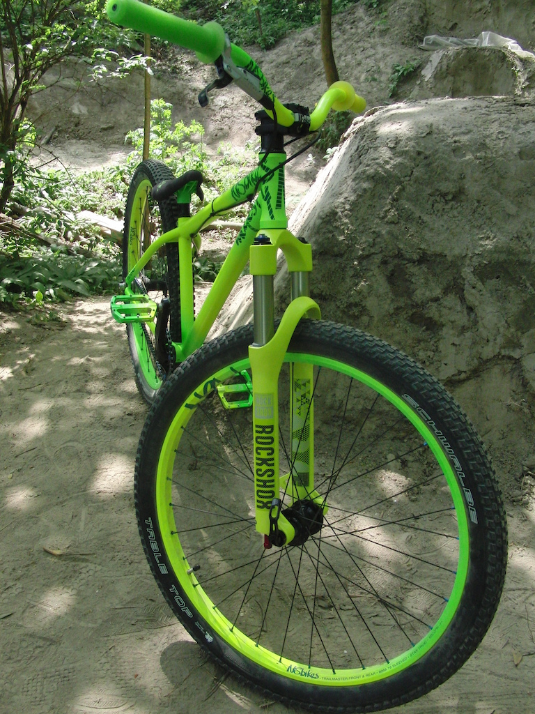 new fork – Rock Shox Argyle RCT 2013 – toxic moos green – NS Majesty 2012 – NS Bikes