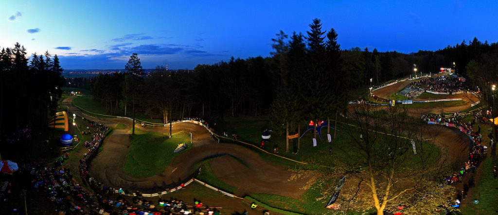 2013 4X ProTour Round 1 - Just before finals. Plenty of spectators and beer.