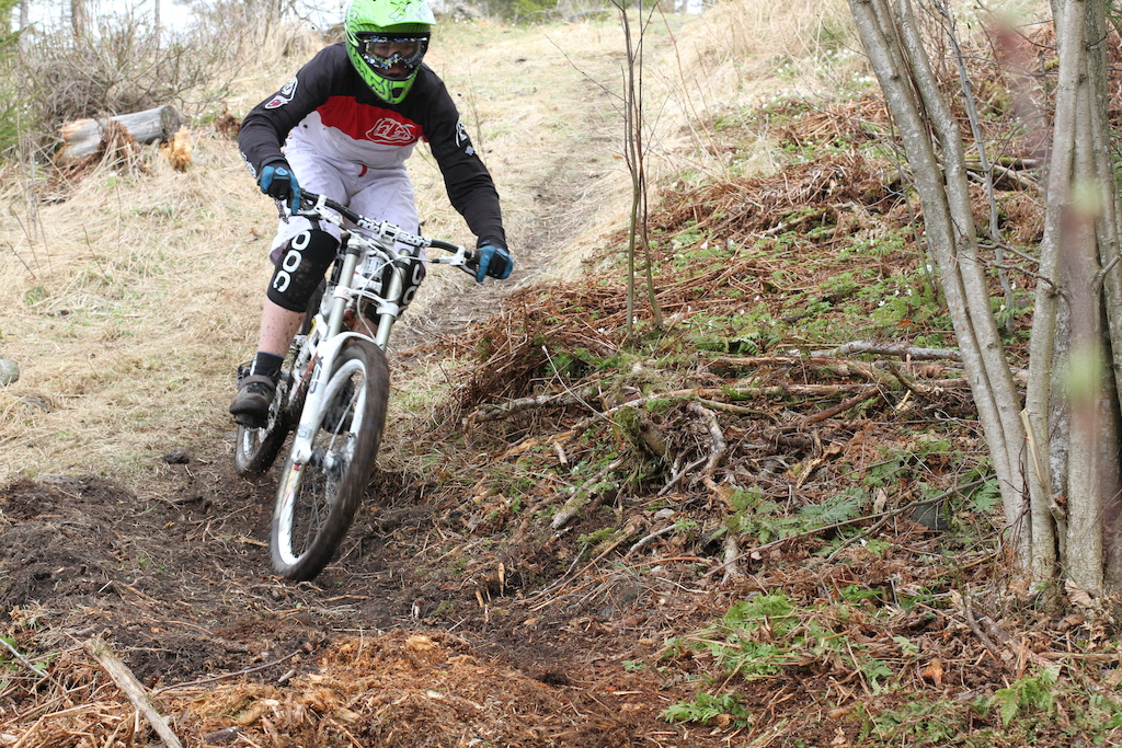 Saturday ride in theBroken Brakes trail. The trail is starting to take shape.