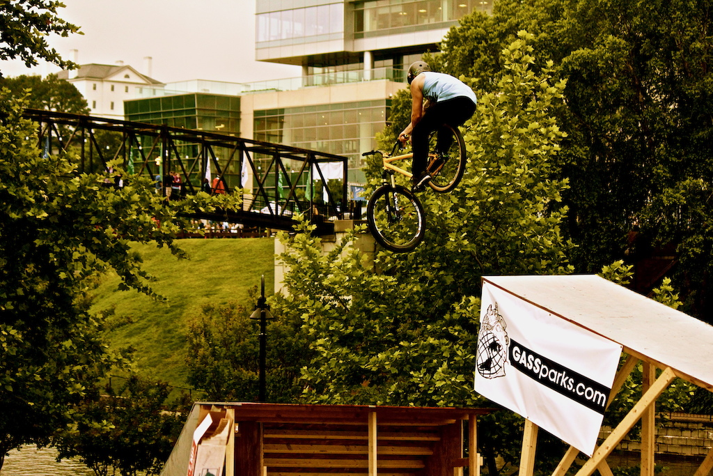 Adam Hauck crushing it at Dominion Riverrock.