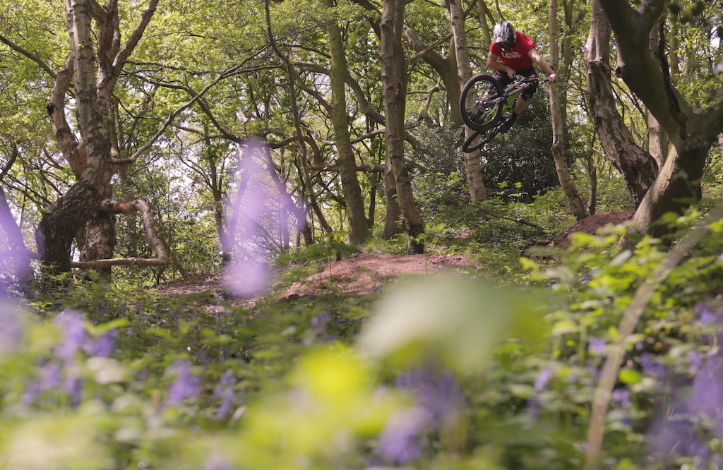 Super stoked on the local trails at the moment! Ollie, Ben and I went up for a few hours today and are hoping to shoot a new Live To Ride edit up there soon! LTR on FB: https://www.facebook.com/pages/Live-To-Ride/146467645423724?ref=hl