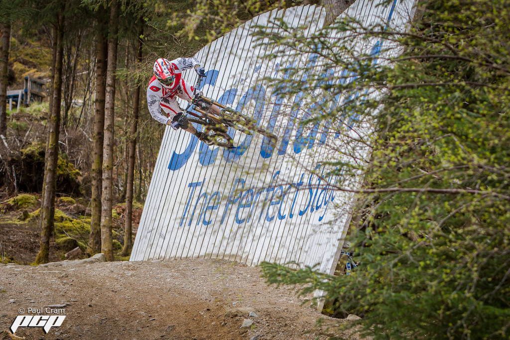 Greg hitting the wall ride - what more could a tog wish for?