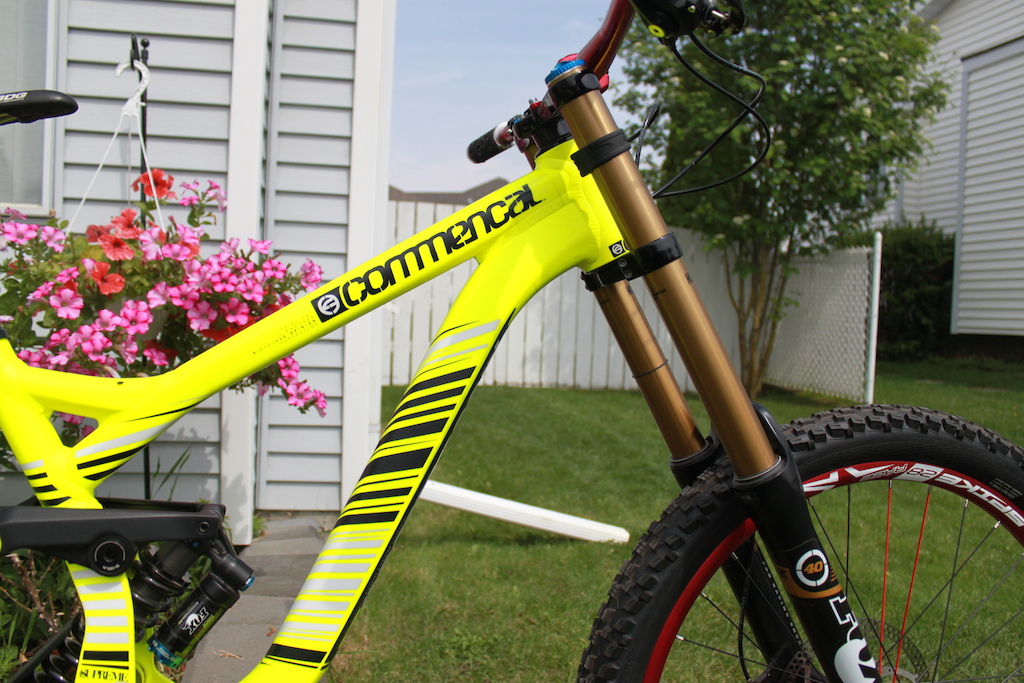 New 2013 Commencal Supreme DH World Cup