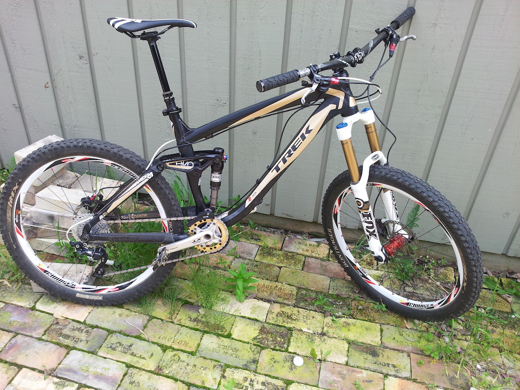 2011 Trek Remedy 9 build. 29.4 lbs