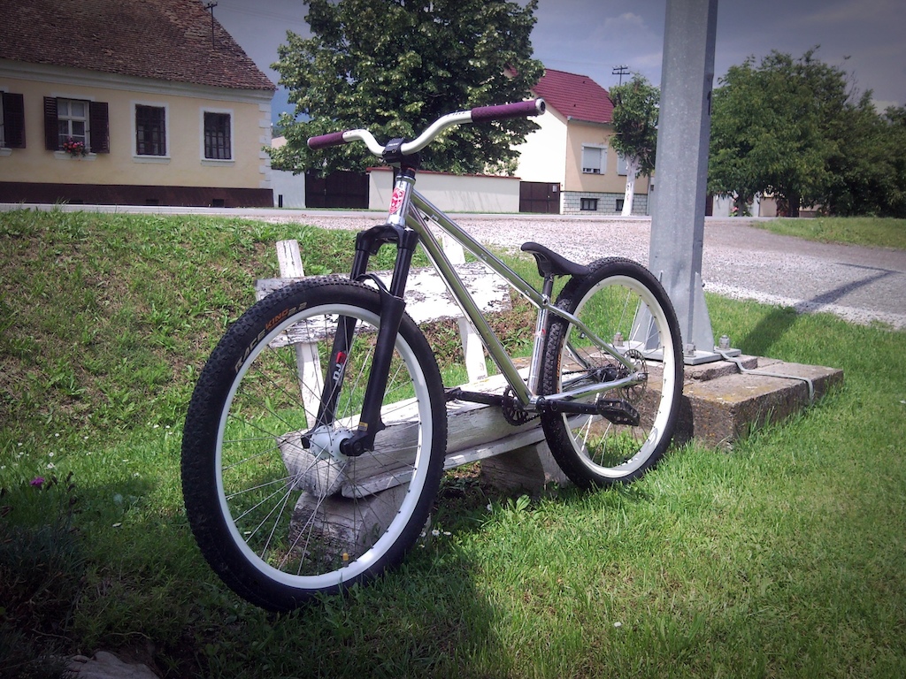 I've got new fork and front wheel :D