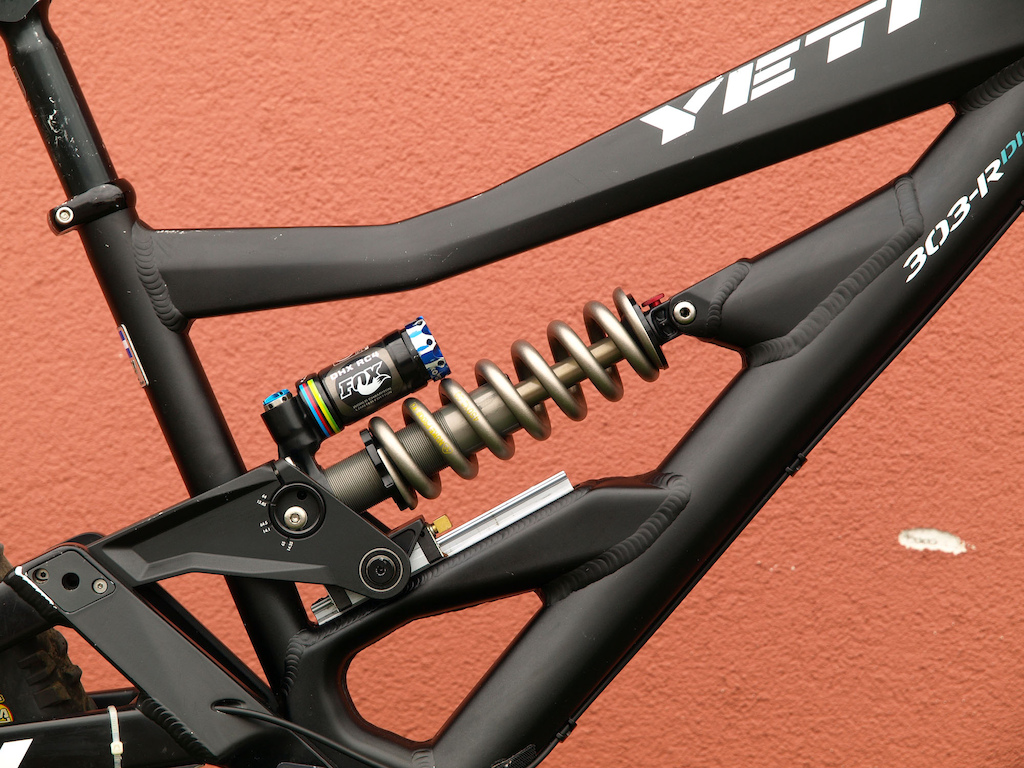 2010 YETI 303 R DH bike for sale LARGE