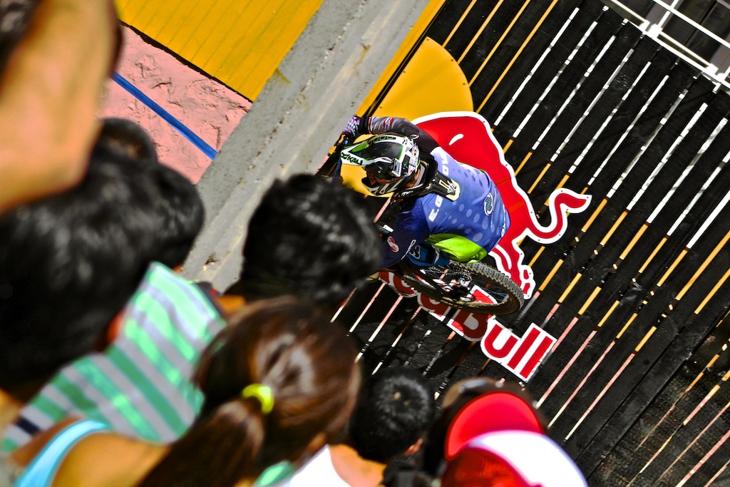 Kike Genova oxford rider taking the red bull wall ride at valpo cerro abajo