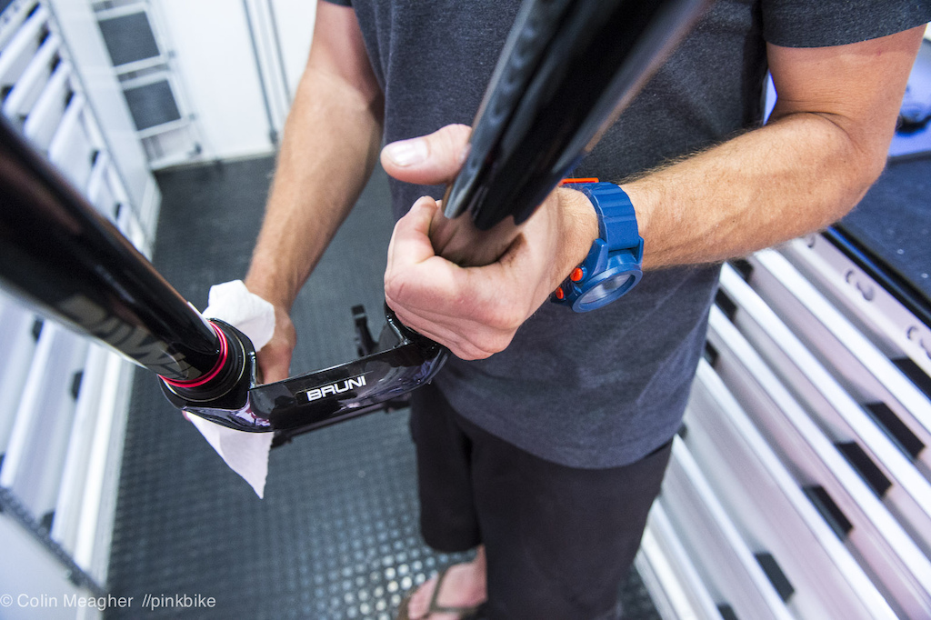 Welcome to the team Bruni... Jon Cancellier giving Bruni s new Blackbox Boxxer legs a post service wipedown.