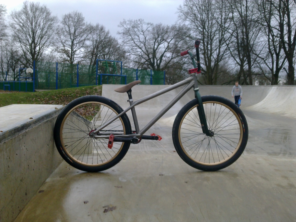 Candida Titane Proto 24"