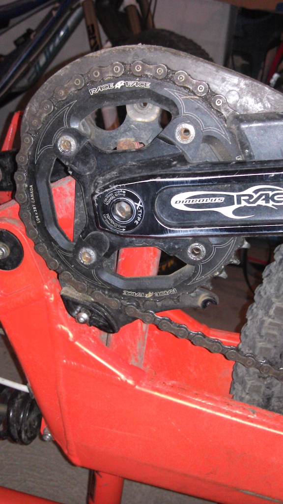 Broken upper slider on mates chain guide.