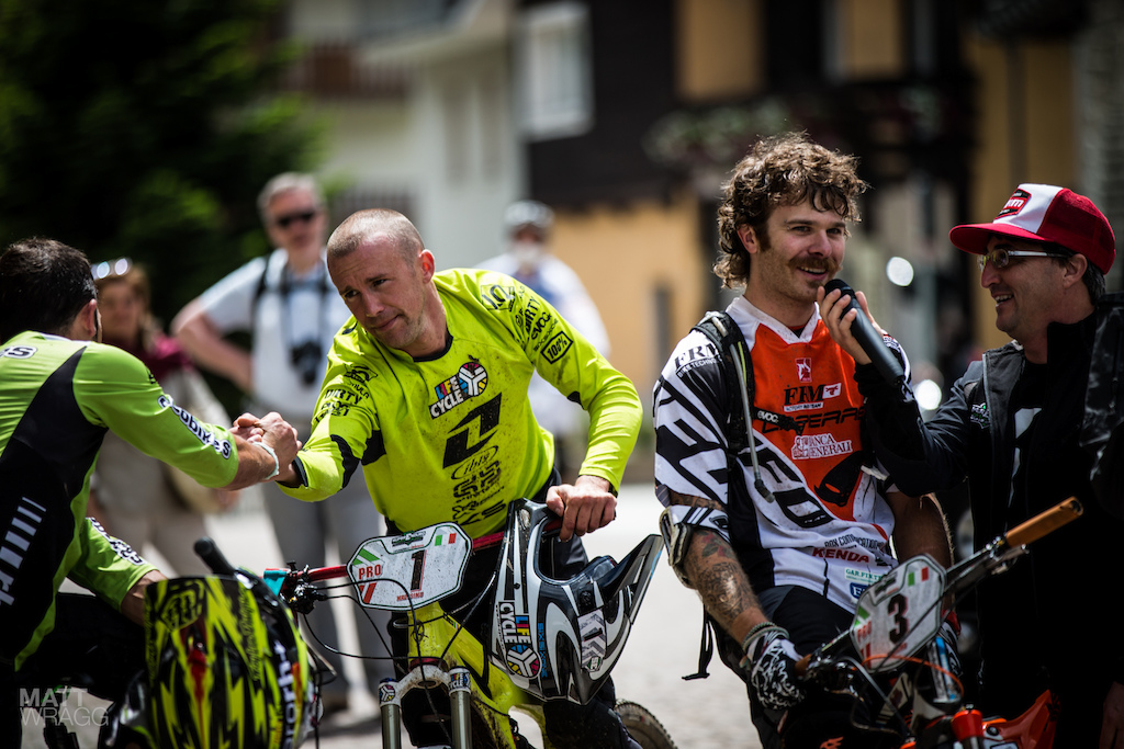 Luapto grins from ear-to-ear, while Ducci and Sottocornola offer each other commiserations.