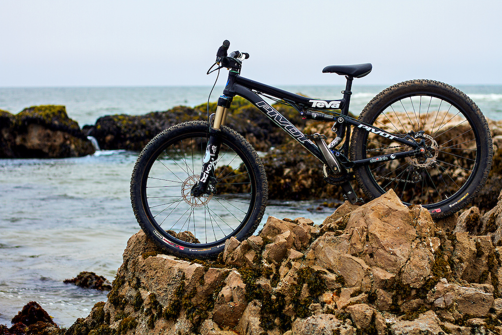 Pivot M4x