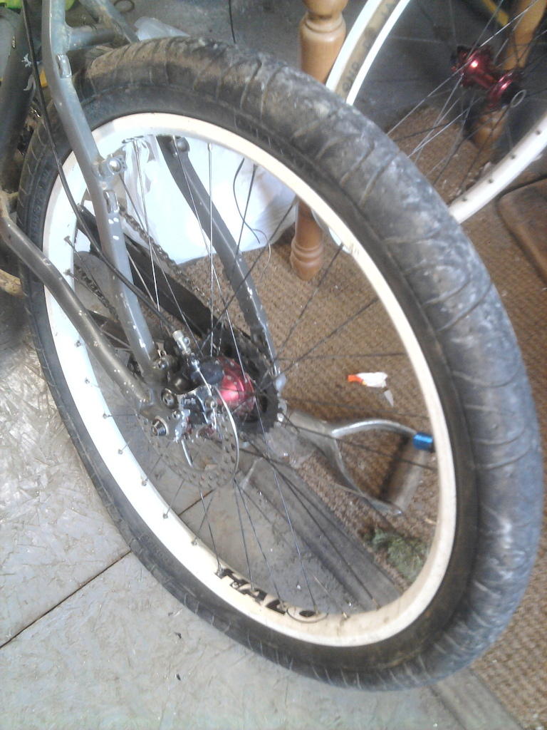 halo sas rear wheel laced to an octane one (mix and match spokes sorry)