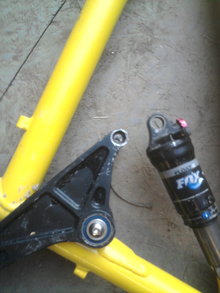 kona dudu short travel frame and shock needs a bolt to hold together