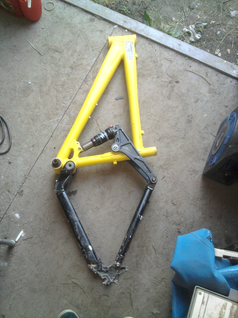 kona dudu short travel frame and bottom bracket
