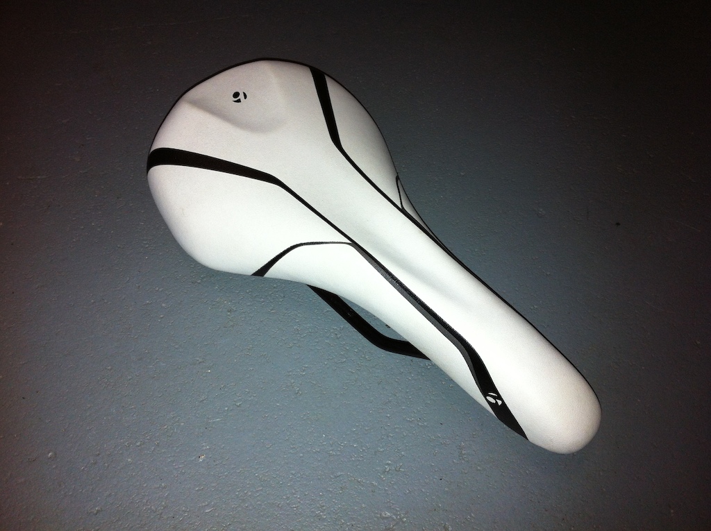 FOR SALE
Bontrager Evoke 3 (titanium rails) saddle