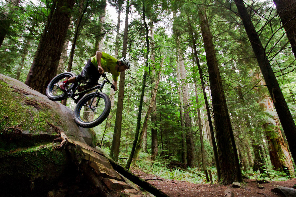 Prototype Norco FatBike on the Mt. Seymour, Team Pangor rockface.

Self-shot photo

Video to follow soon!

http://www.beermebc.com