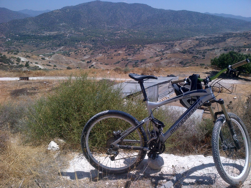 taking the monde for a wee ride