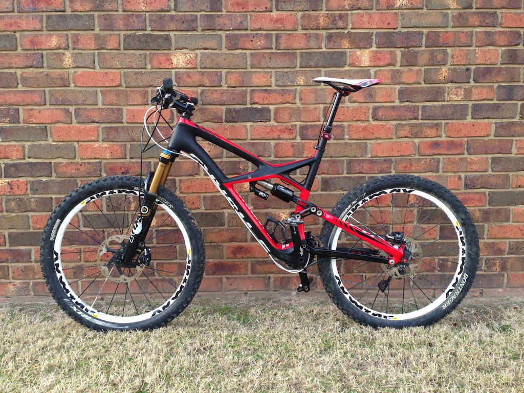 2013 S-Works Enduro Carbon. 26" inch with some minor customisations.