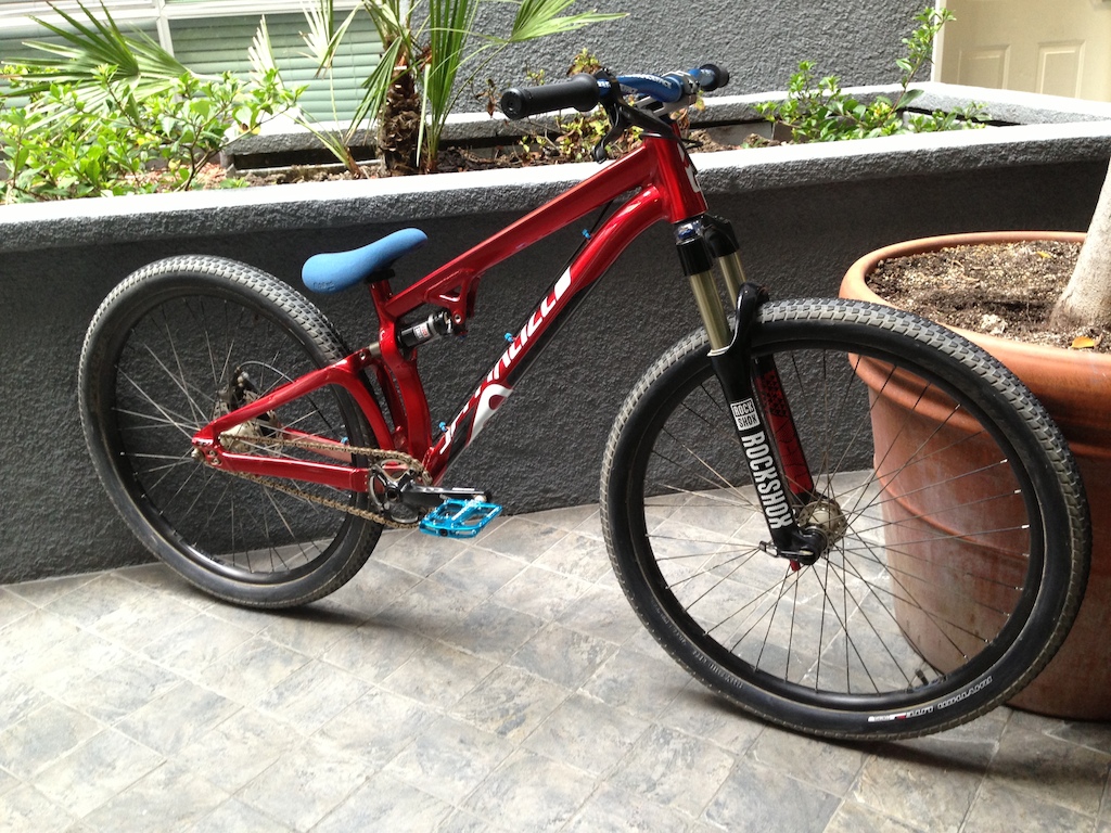 Thanks Arts Bikes for hooking me up after my last bike got stolen
new Specialized P.Slope