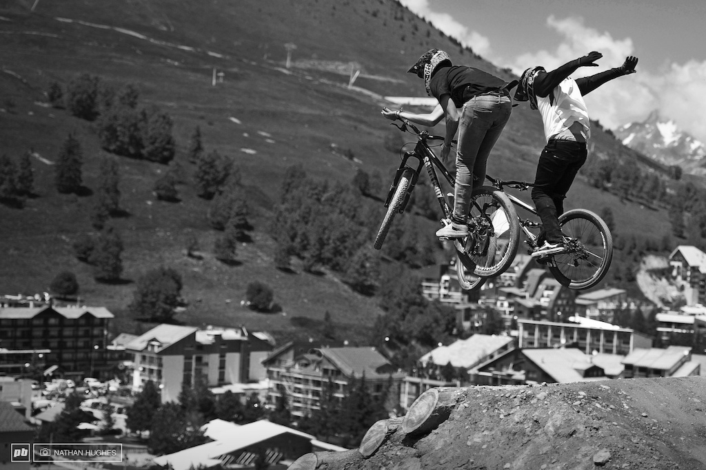 Tomas Lemoine spins, while Strait stretches.