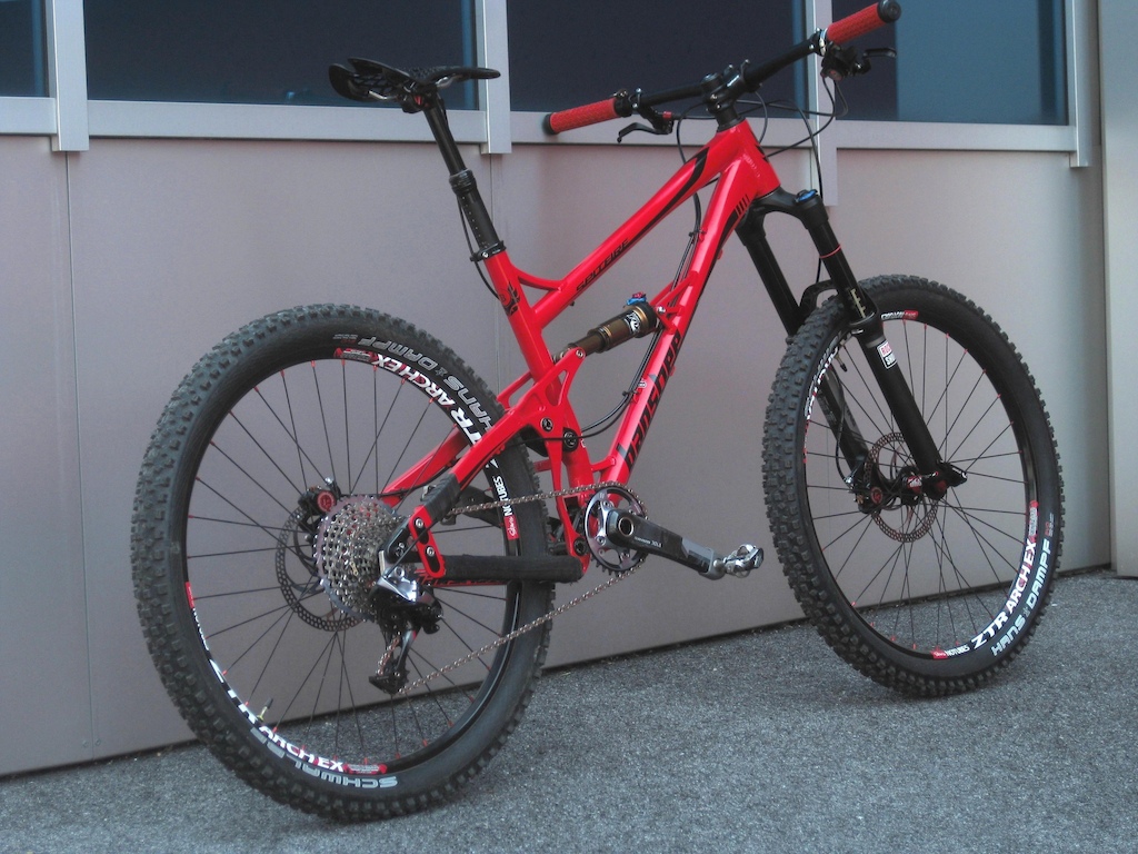 Banshee Spitfire V2 / XX1/ Formula The One/ Rock Shox Pike RCT3/ DTSwiss 240s &amp; ZTR Arch EX/ Specialized Blacklite/ Syntace