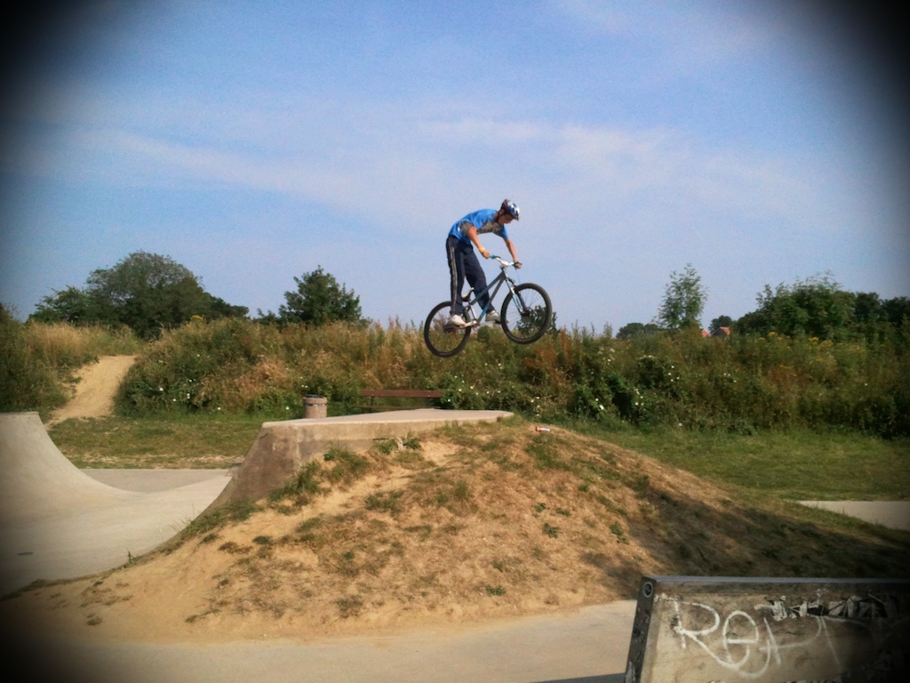 me jumping out the half pipe :D