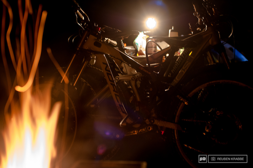 Bikes and Fire and Beer and... paridise