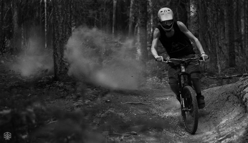 After a long hiatus due to some health issues, I'm mostly back and kicking.
Went up to Pidherny with Jacob Mullen, checked out the new local trail and got some sweet pictures. Good times.
